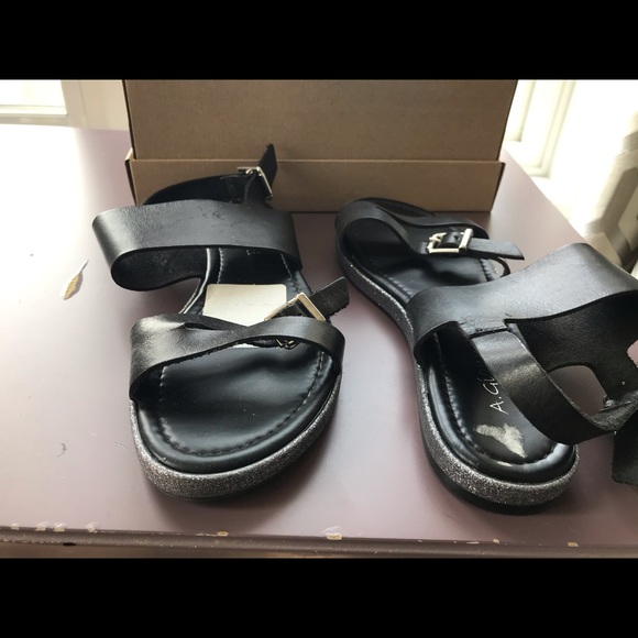 Black sandals, Glitter edge - Picture 3 of 4